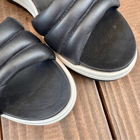 Cougar Sporty Wedge Sandals Black Quilted Nappa Leather Size 9 - Picture 4 of 7